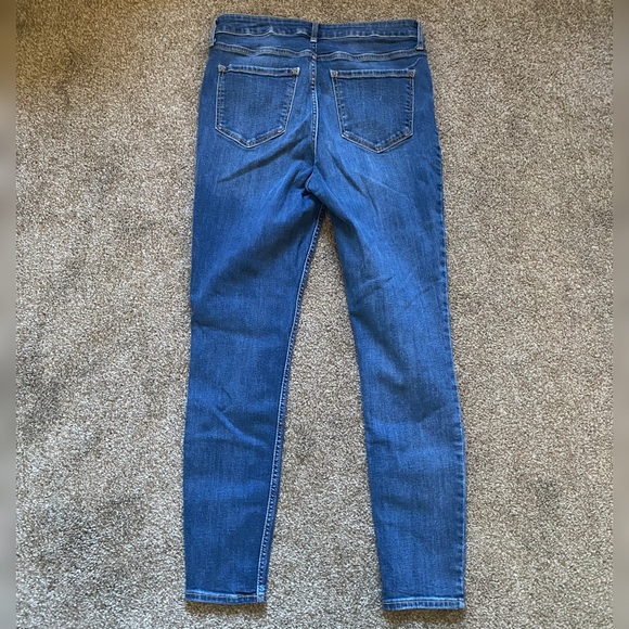 Old Navy Skinny Jeans - Picture 4 of 4